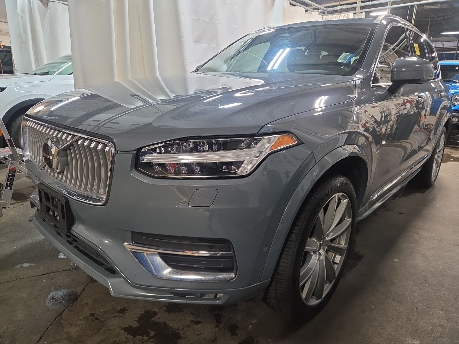 2023 Volvo XC90 Plus