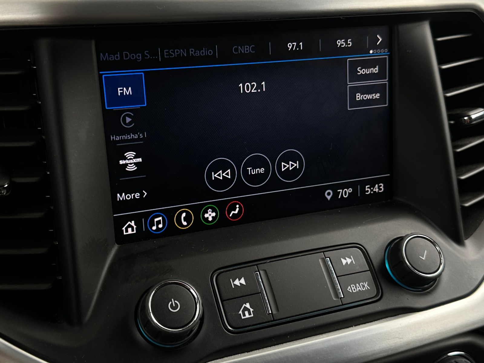 Thumbnail: 2022 GMC Acadia - 4