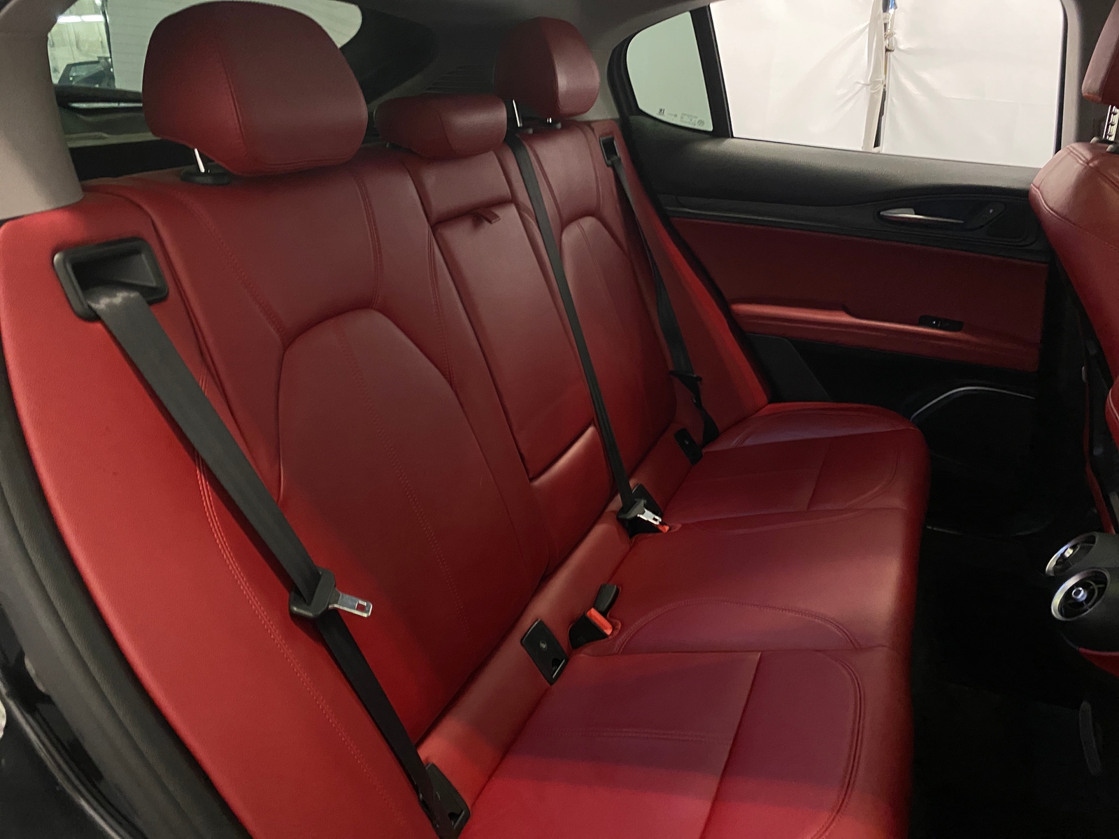Thumbnail: 2018 Alfa Romeo Stelvio - 5