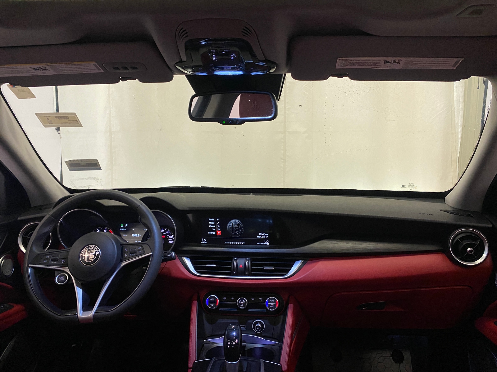 Thumbnail: 2018 Alfa Romeo Stelvio - 2