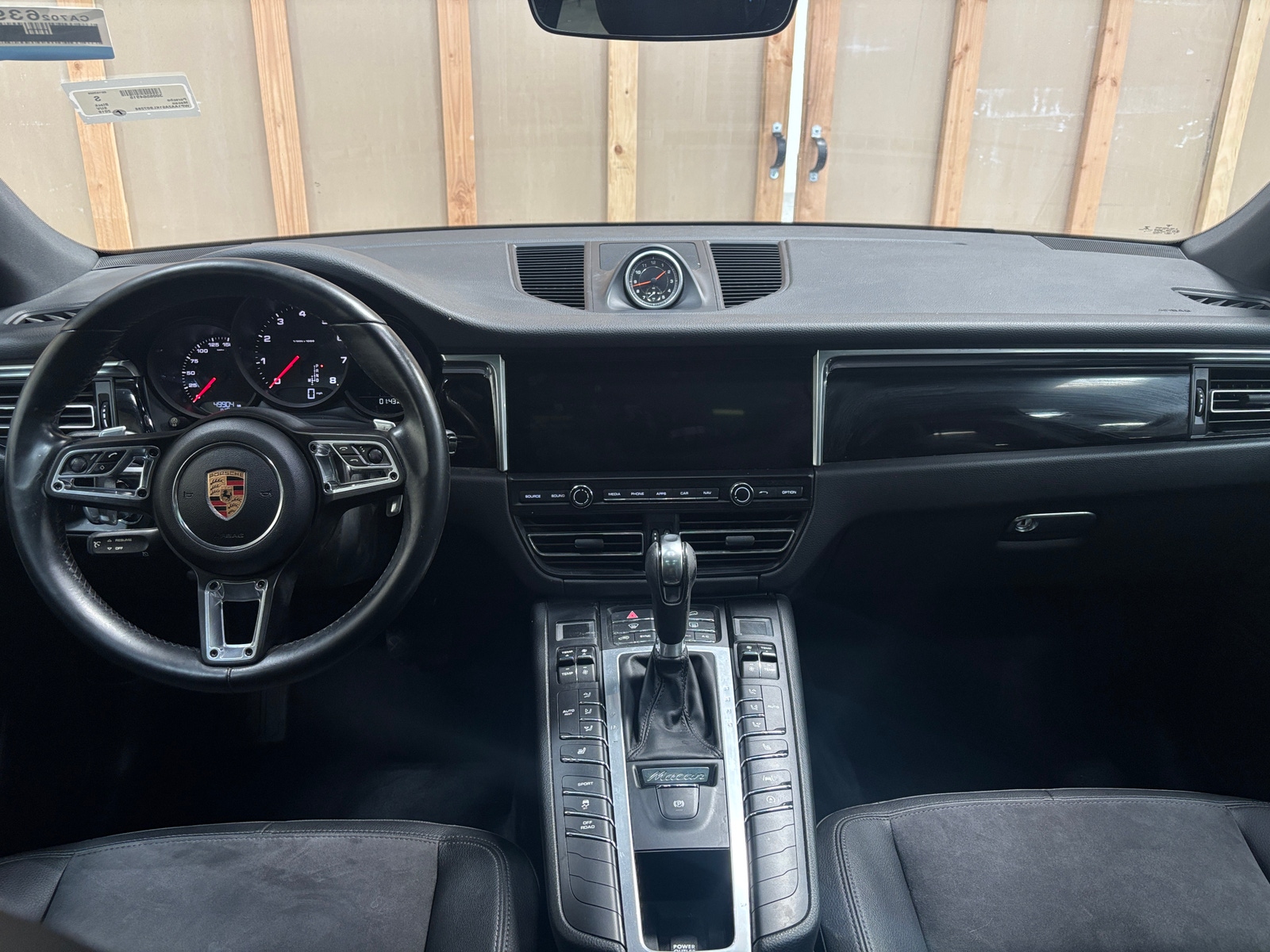 Thumbnail: 2019 Porsche Macan - 2