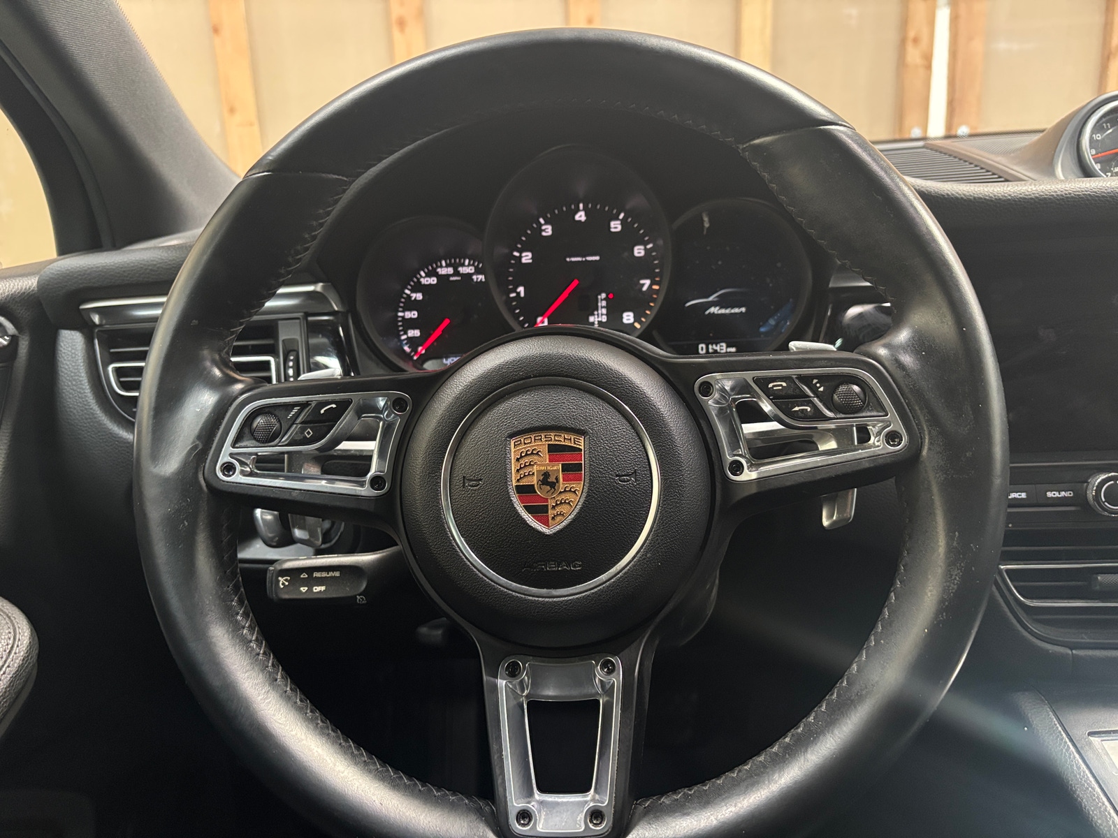 Thumbnail: 2019 Porsche Macan - 4
