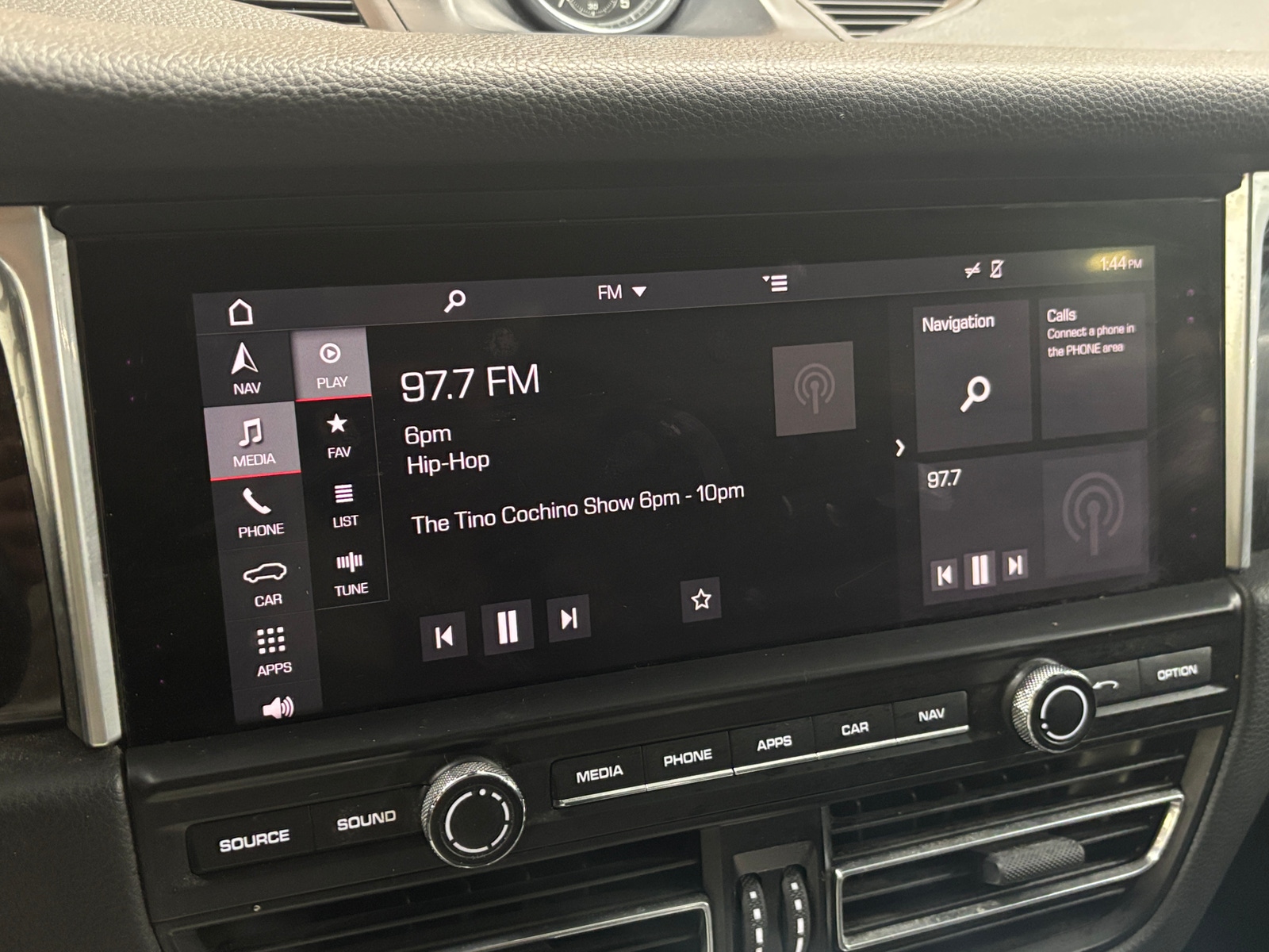 Thumbnail: 2019 Porsche Macan - 3