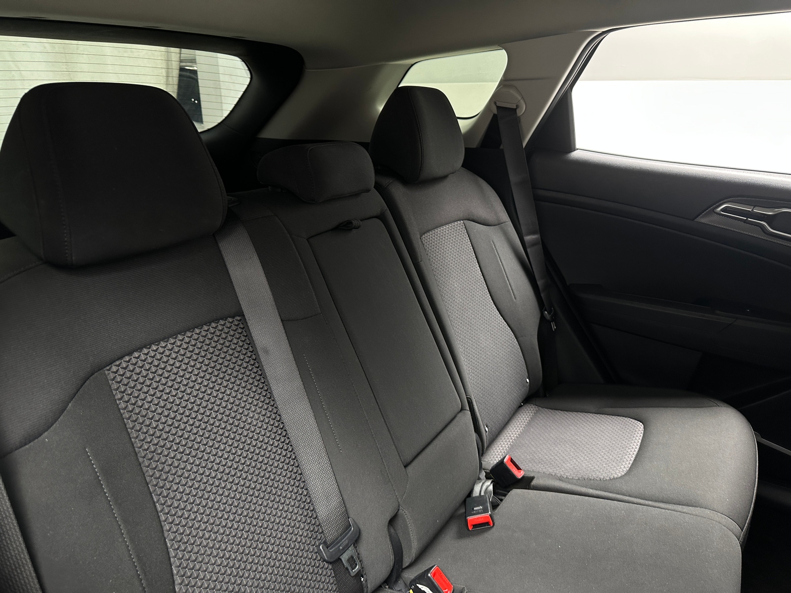 Thumbnail: 2025 Kia Sportage - 6