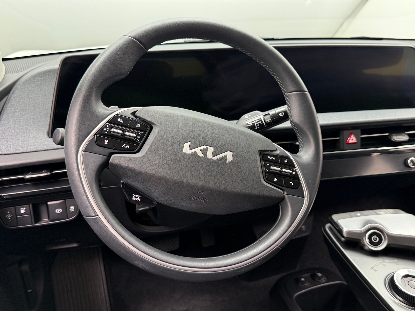 Thumbnail: 2024 Kia EV6 - 4