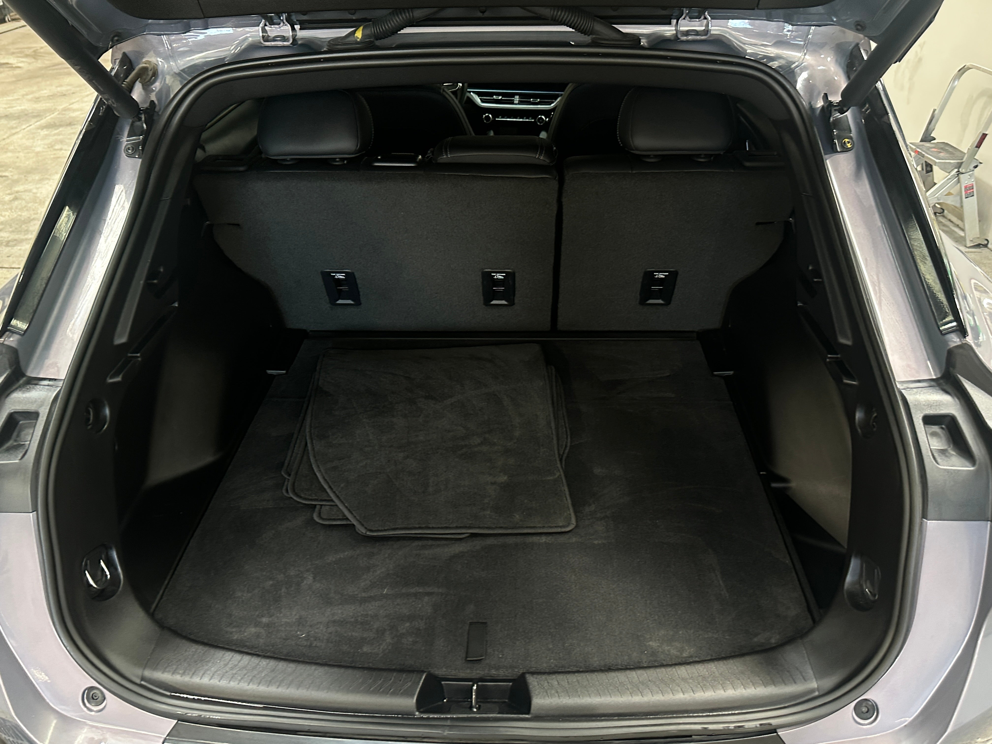 Used 2024 Chevrolet Equinox EV LT with VIN 3GN7DLRP8RS252029 for sale in Pewaukee, WI