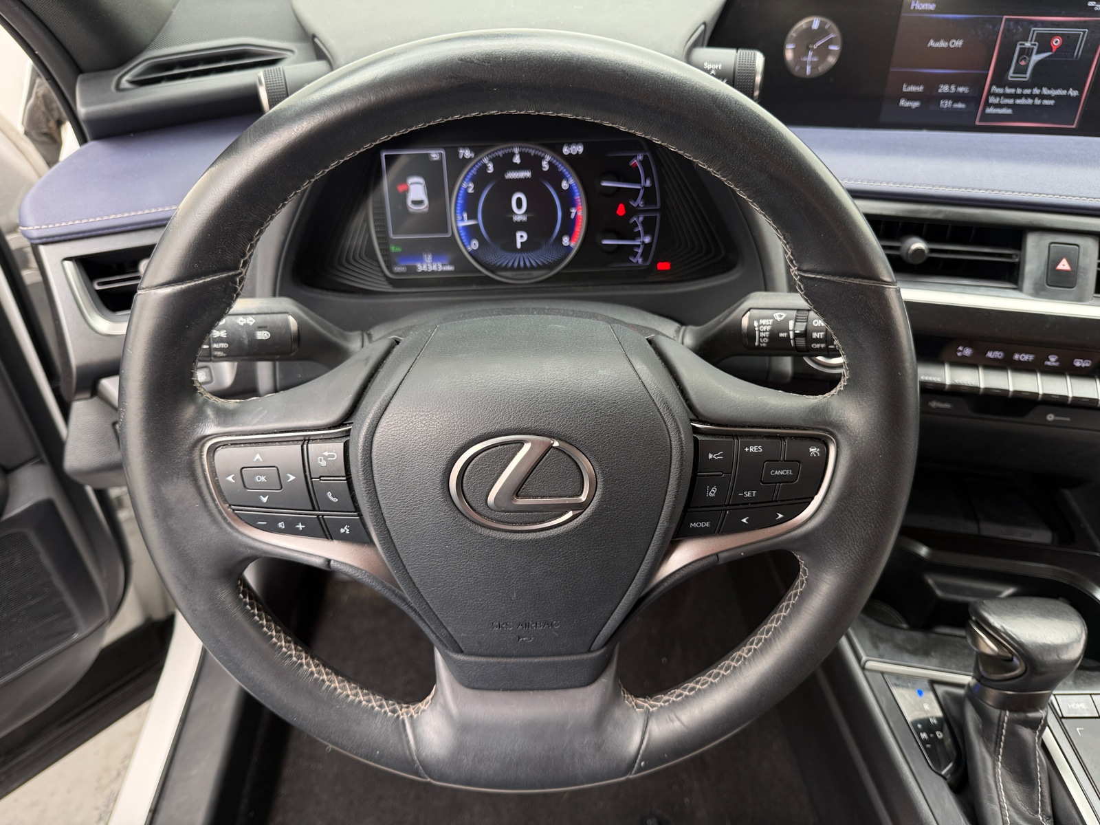 Thumbnail: 2019 Lexus UX - 5