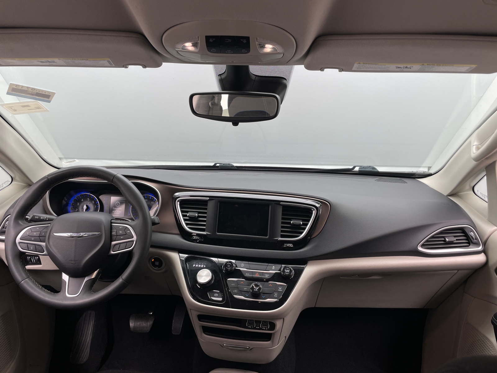 Thumbnail: 2023 Chrysler Voyager - 3