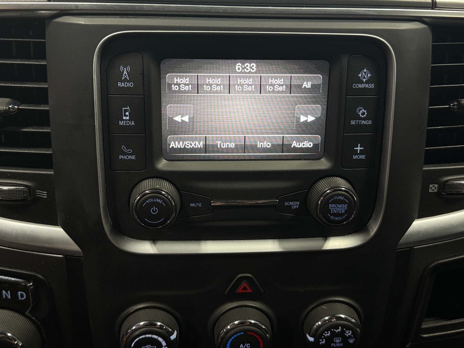Thumbnail: 2024 RAM 1500 Classic - 4