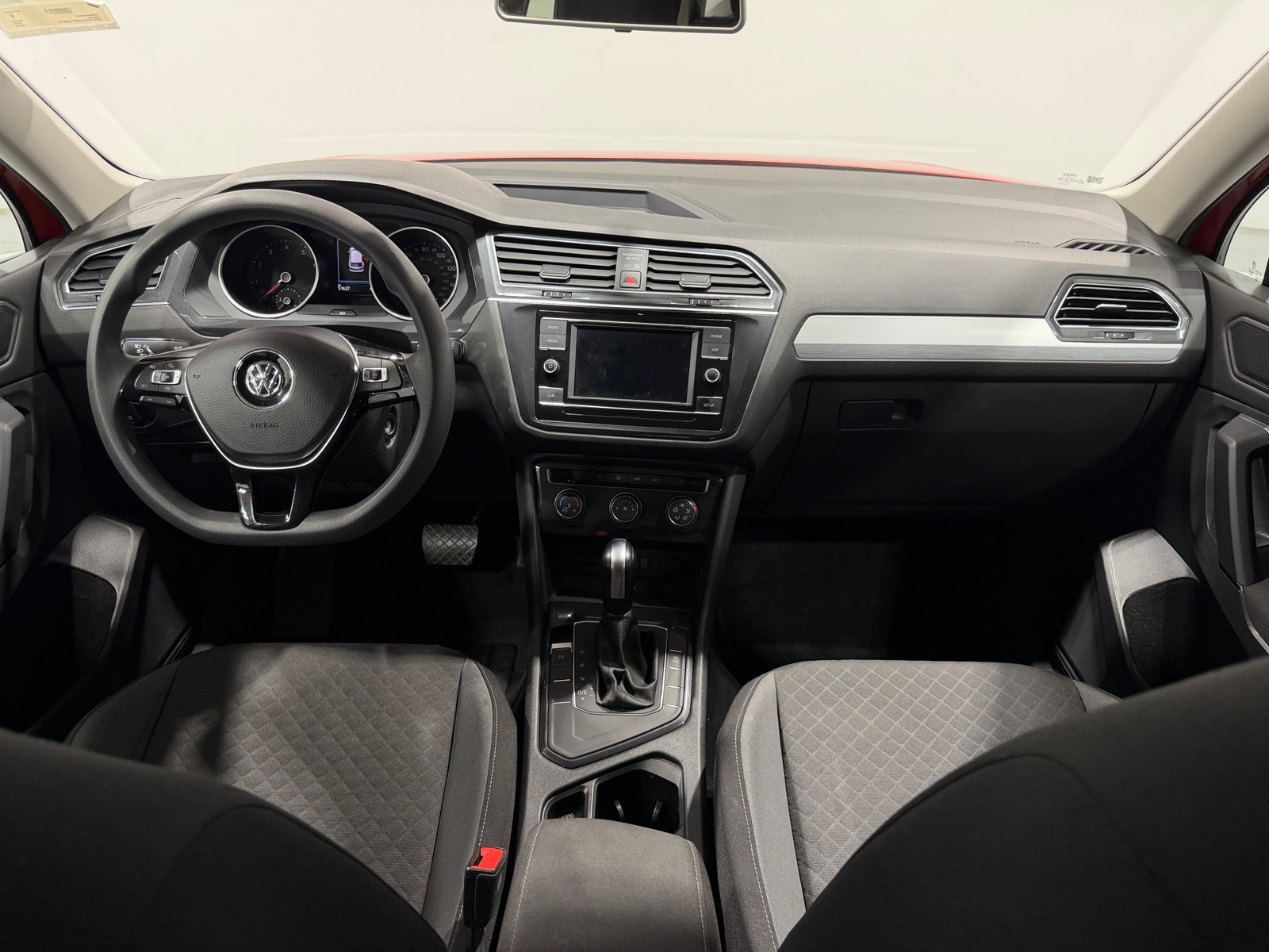 Thumbnail: 2019 Volkswagen Tiguan - 3
