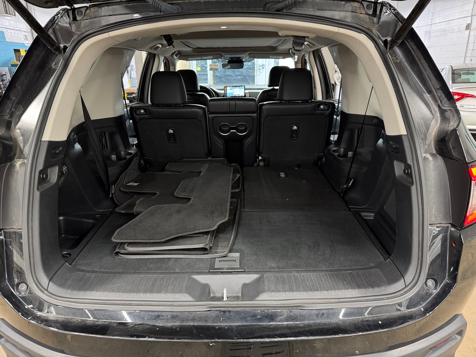 Thumbnail: 2023 Honda Pilot - 6