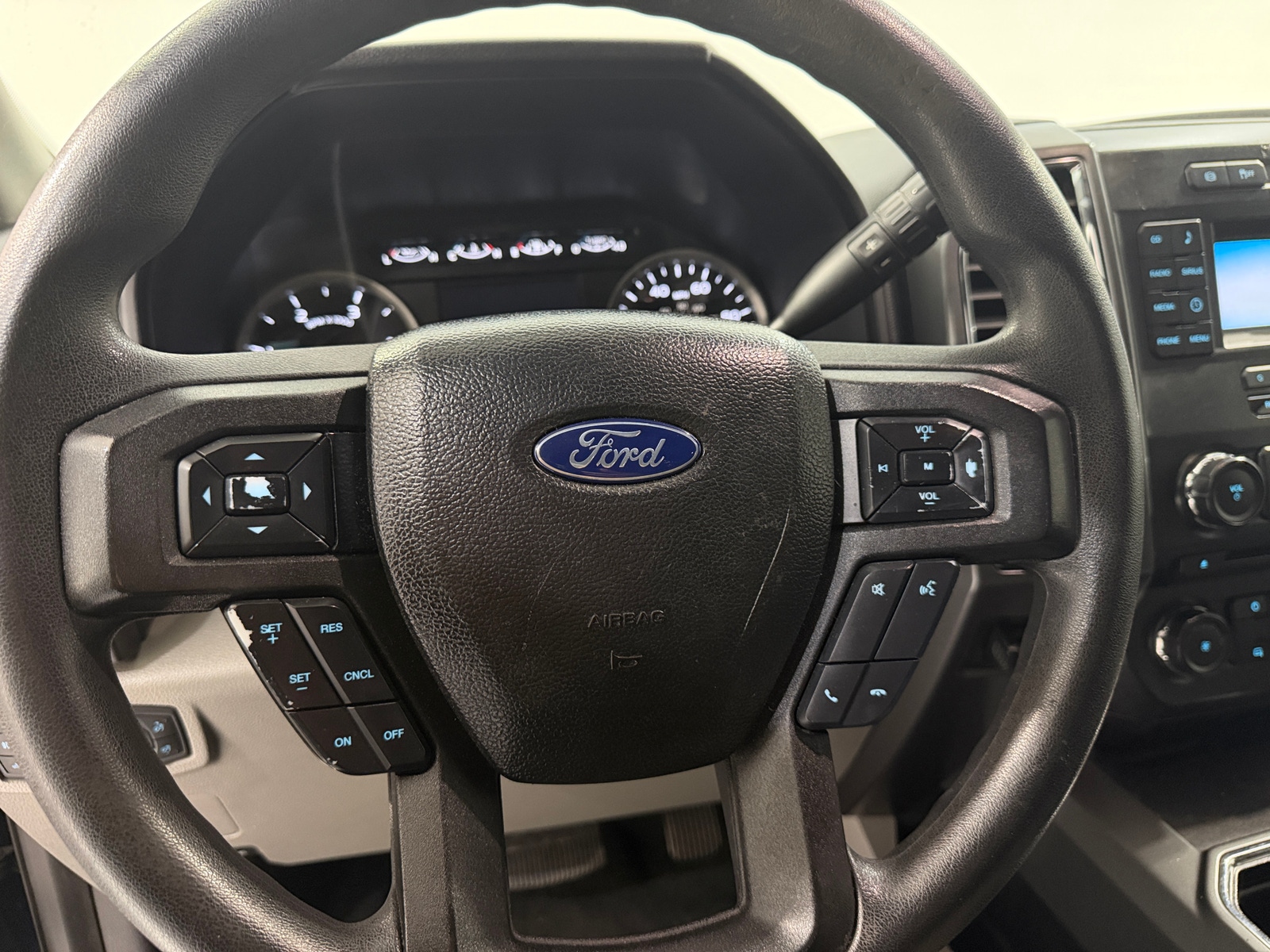 Thumbnail: 2017 Ford Econoline - 5