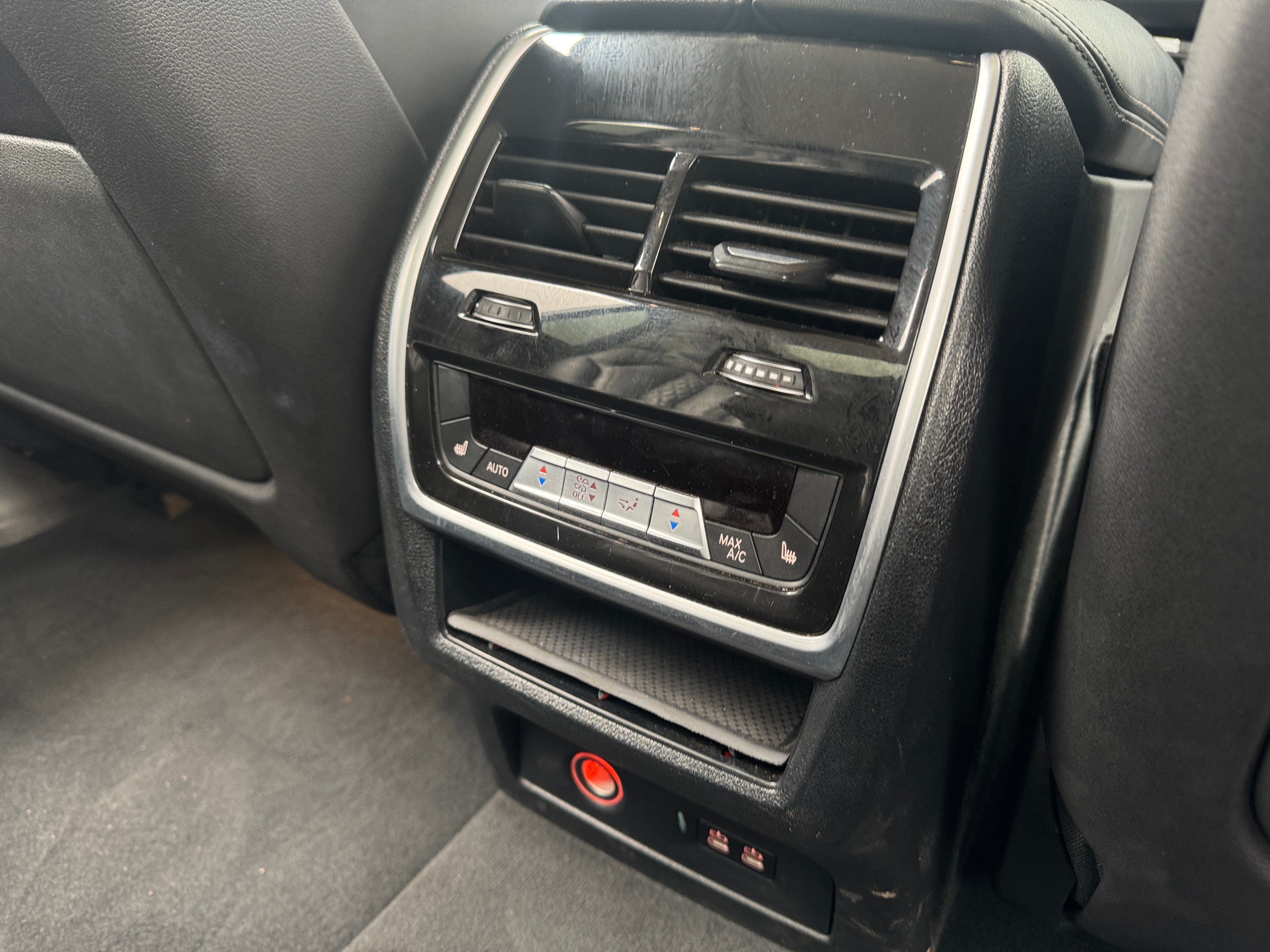 2024 BMW X7
