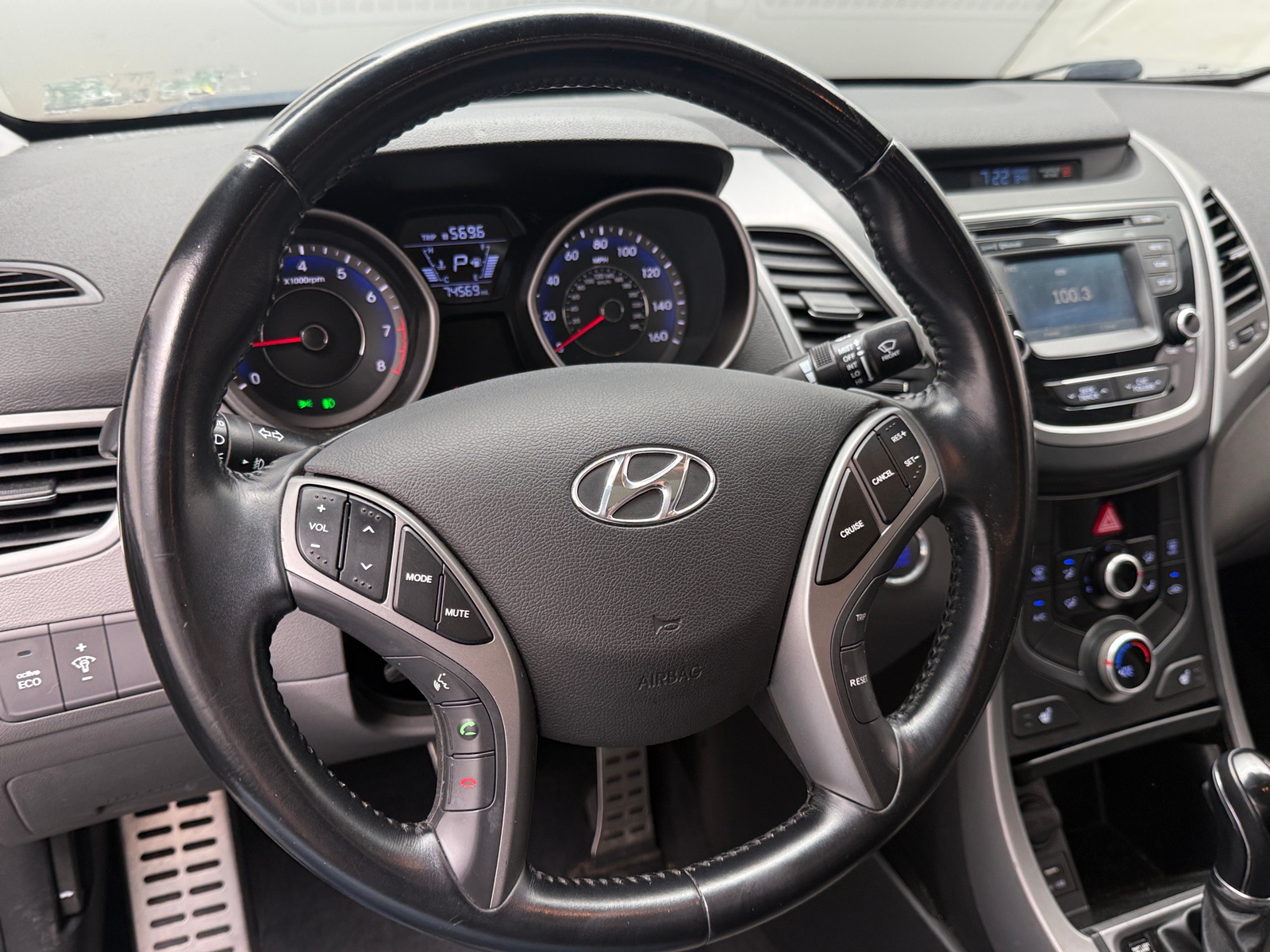 Thumbnail: 2014 Hyundai Elantra - 4