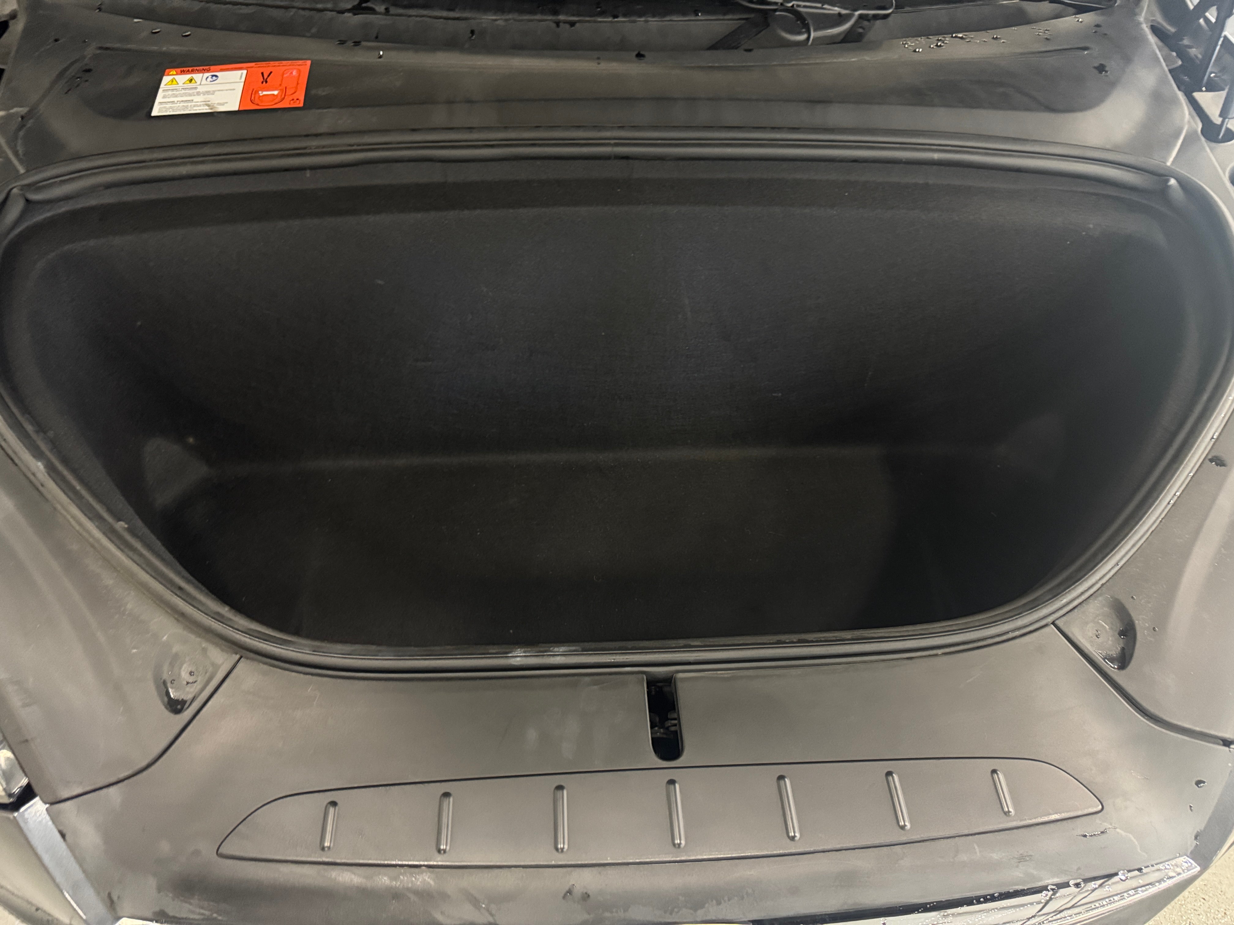 Used 2017 Tesla Model X 75D with VIN 5YJXCBE21HF035123 for sale in Oak Creek, WI