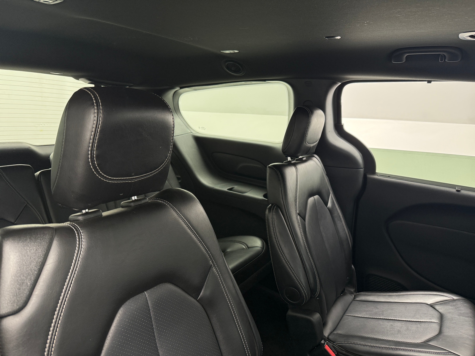 Thumbnail: 2025 Chrysler Pacifica - 5