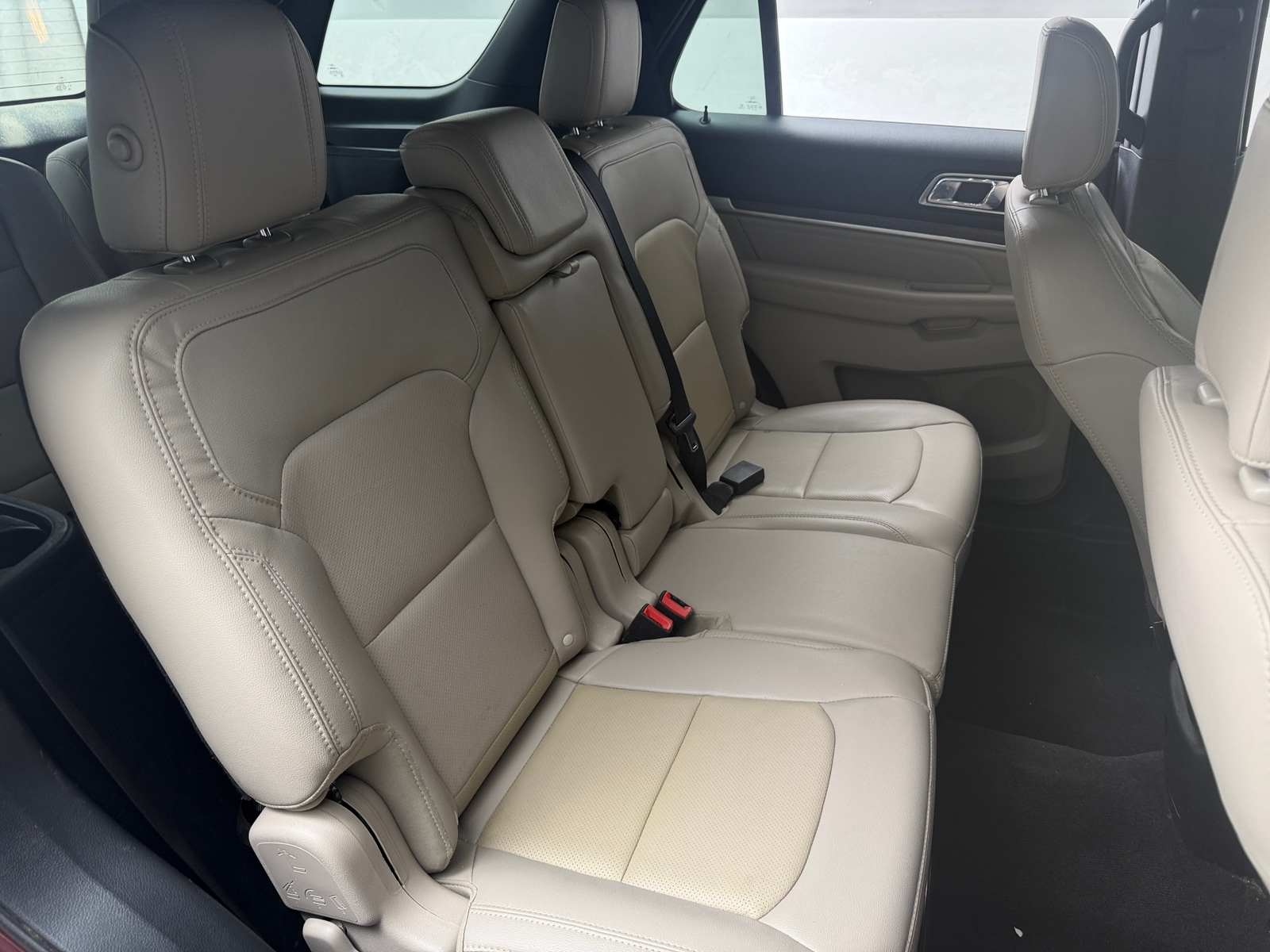 Thumbnail: 2018 Ford Explorer - 5