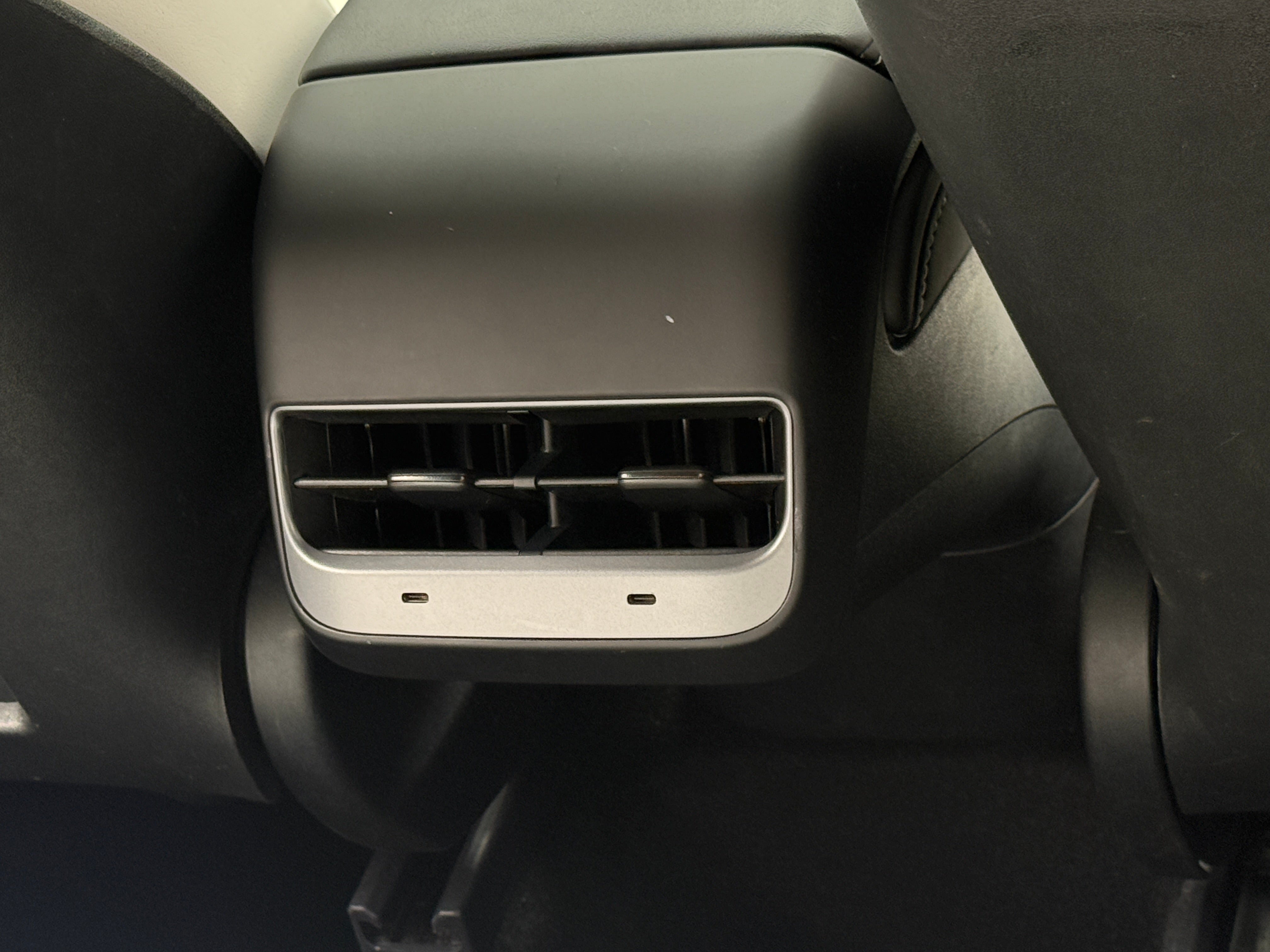 Used 2024 Tesla Model Y Long Range with VIN 7SAYGAEE1RF984236 for sale in Auburn, WA