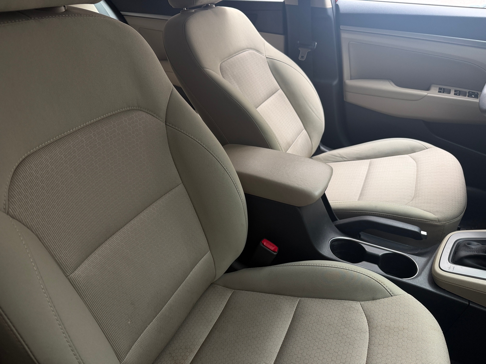 Thumbnail: 2017 Hyundai Elantra - 2