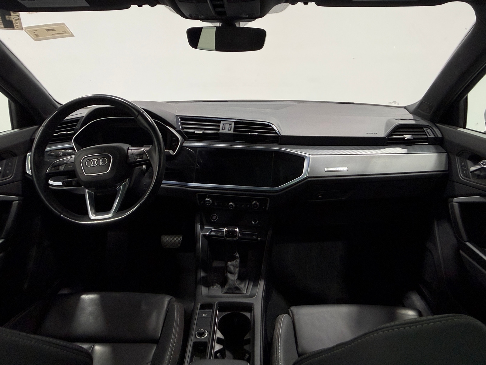 Thumbnail: 2023 Audi Q3 - 3