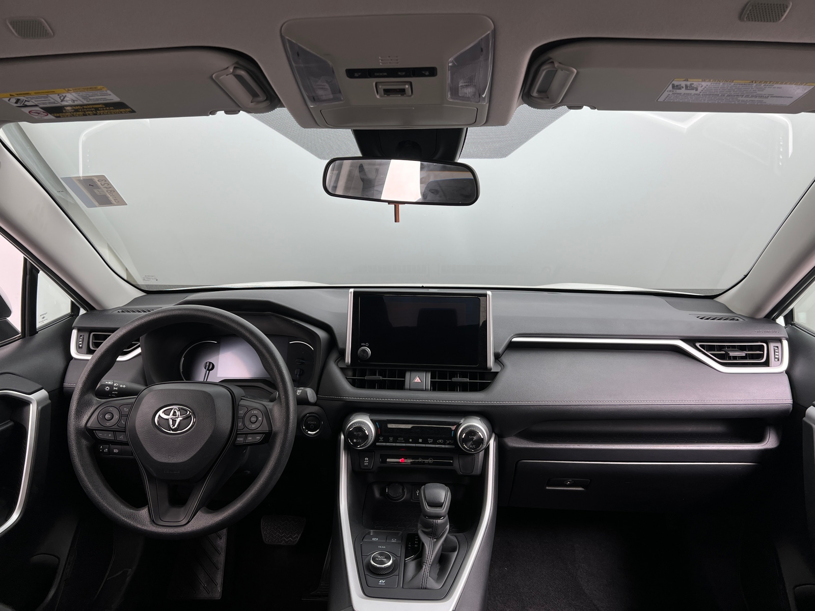 Thumbnail: 2024 Toyota RAV4 - 3