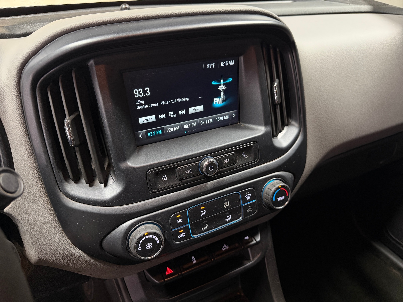 Thumbnail: 2017 Chevrolet Colorado - 4