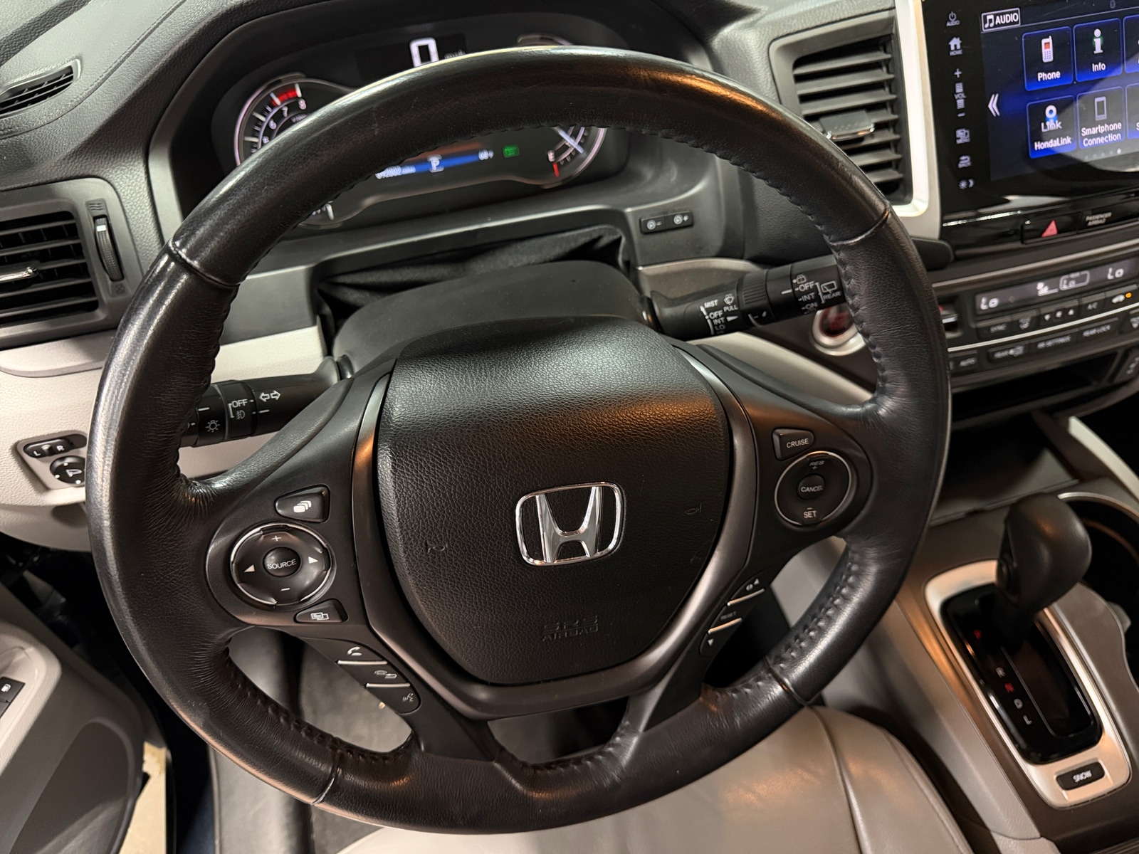 Thumbnail: 2017 Honda Pilot - 4