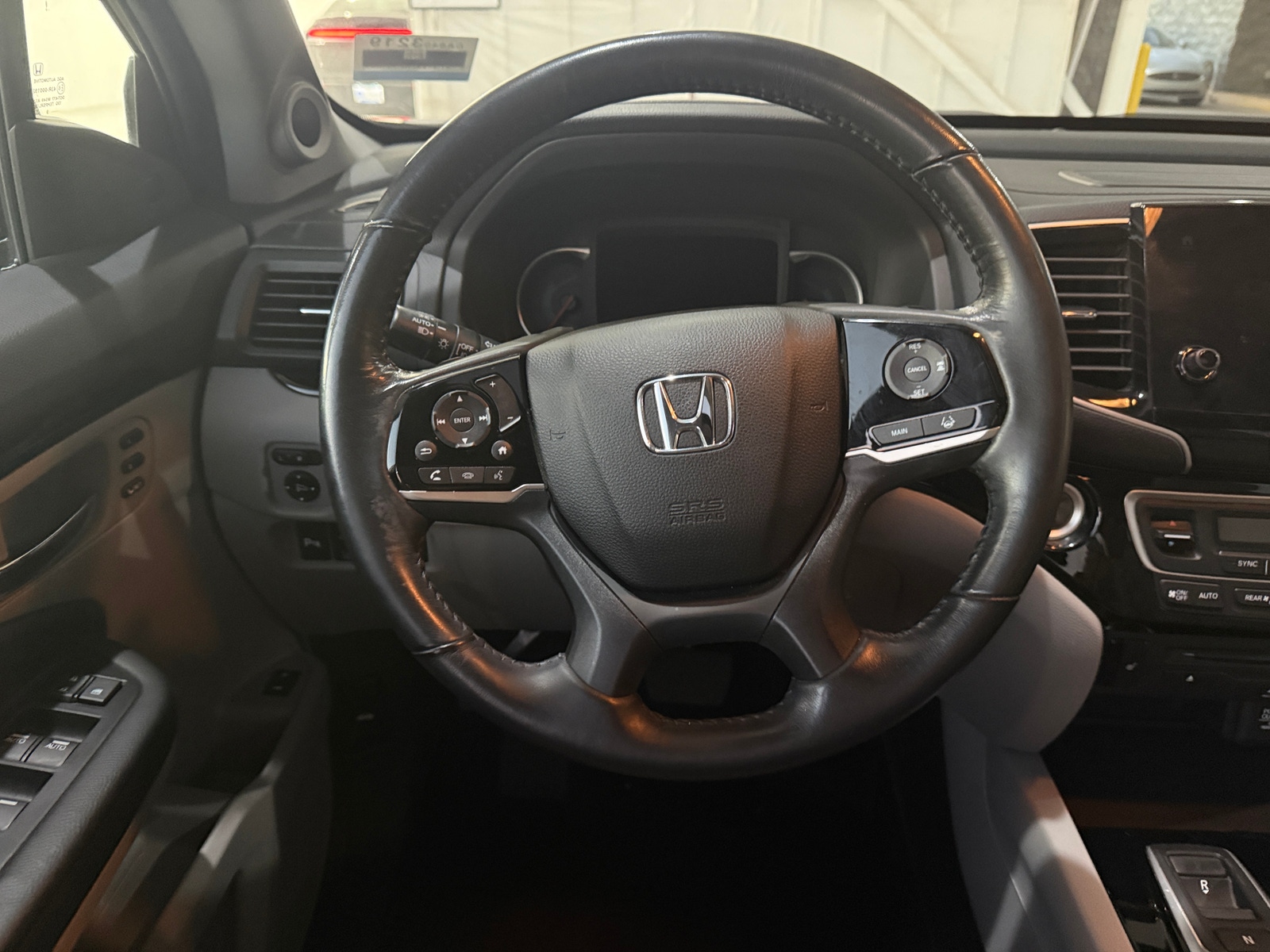 Thumbnail: 2019 Honda Pilot - 4