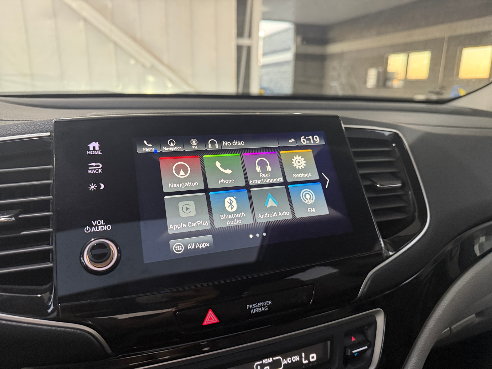 Thumbnail: 2019 Honda Pilot - 3