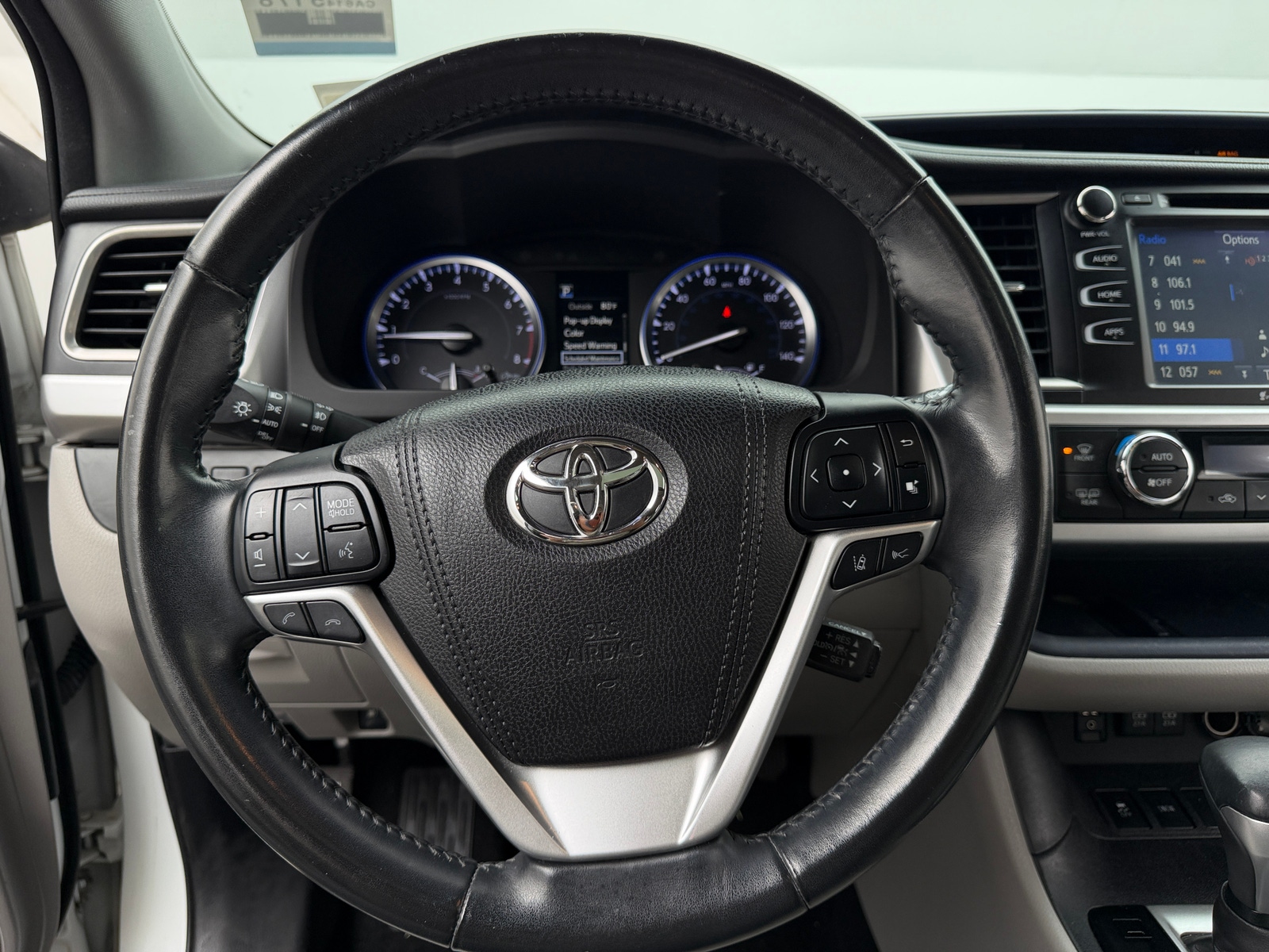 Thumbnail: 2017 Toyota Highlander - 5