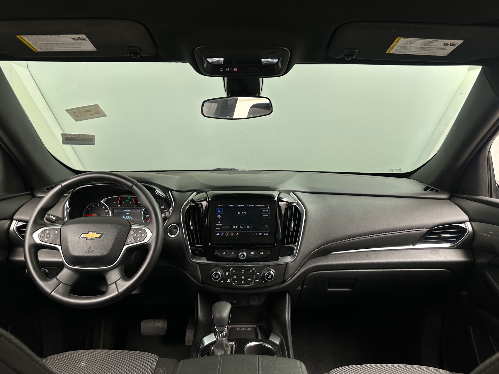 Thumbnail: 2023 Chevrolet Traverse - 3