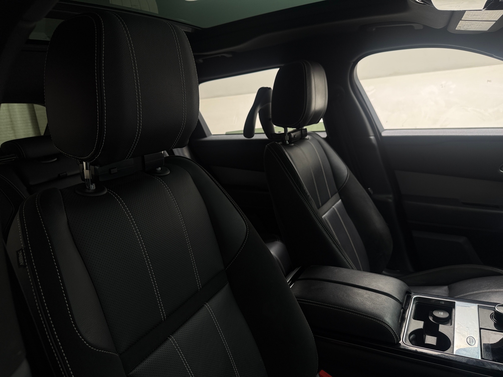 Thumbnail: 2018 Land Rover Range Rover Velar - 2