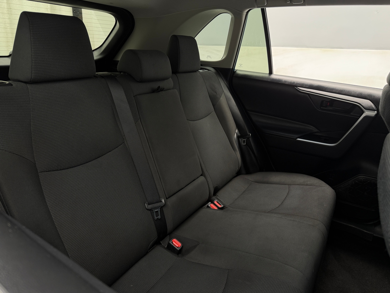 Thumbnail: 2020 Toyota RAV4 - 6