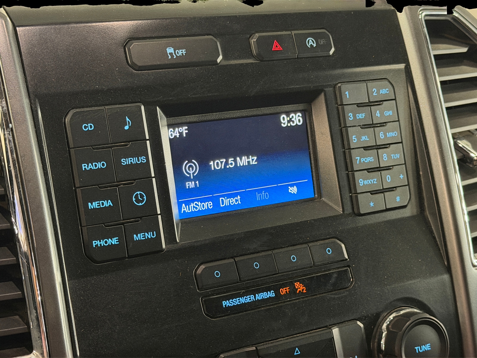 Thumbnail: 2016 Ford Econoline - 4