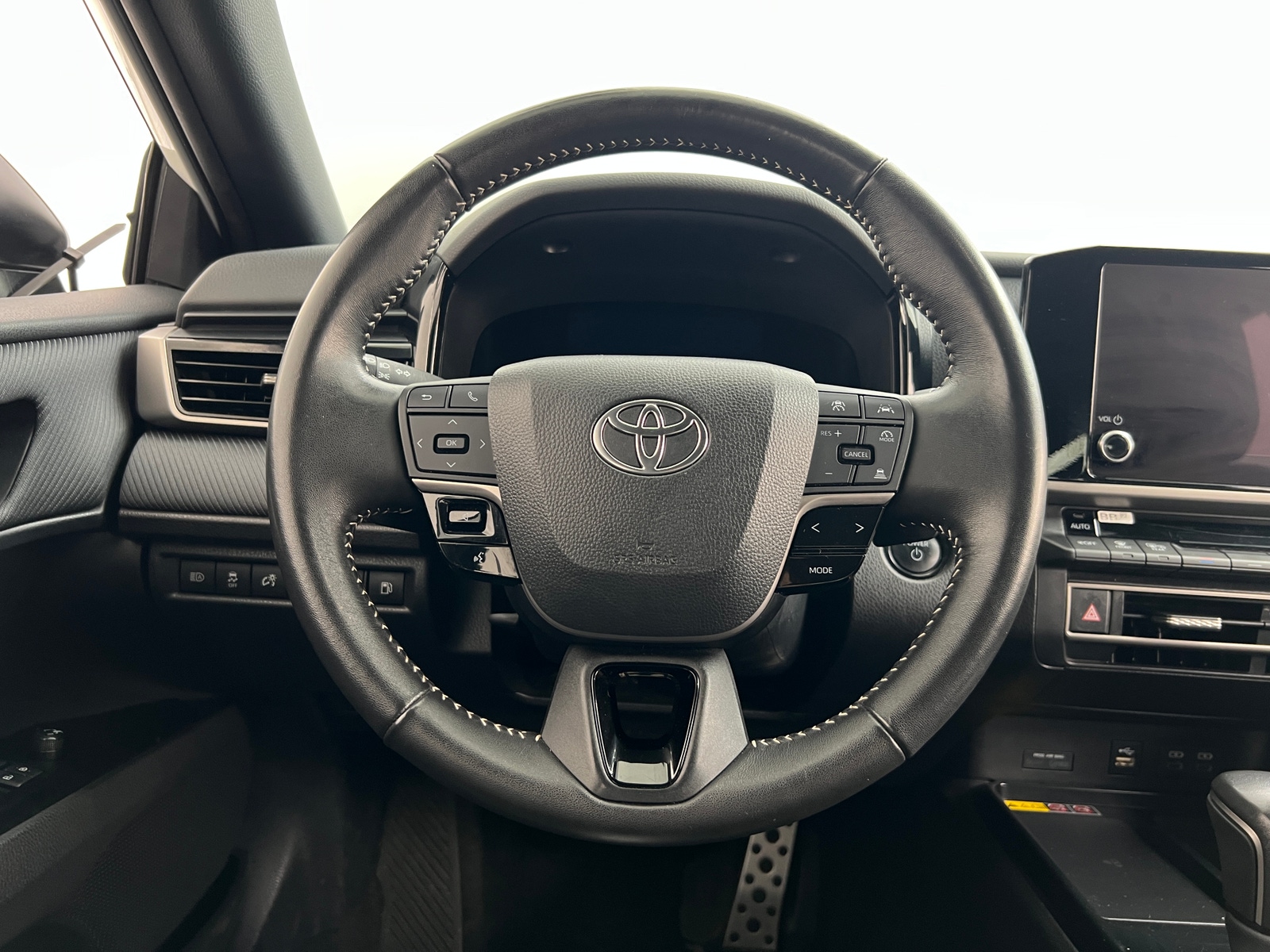 Thumbnail: 2025 Toyota Camry - 5