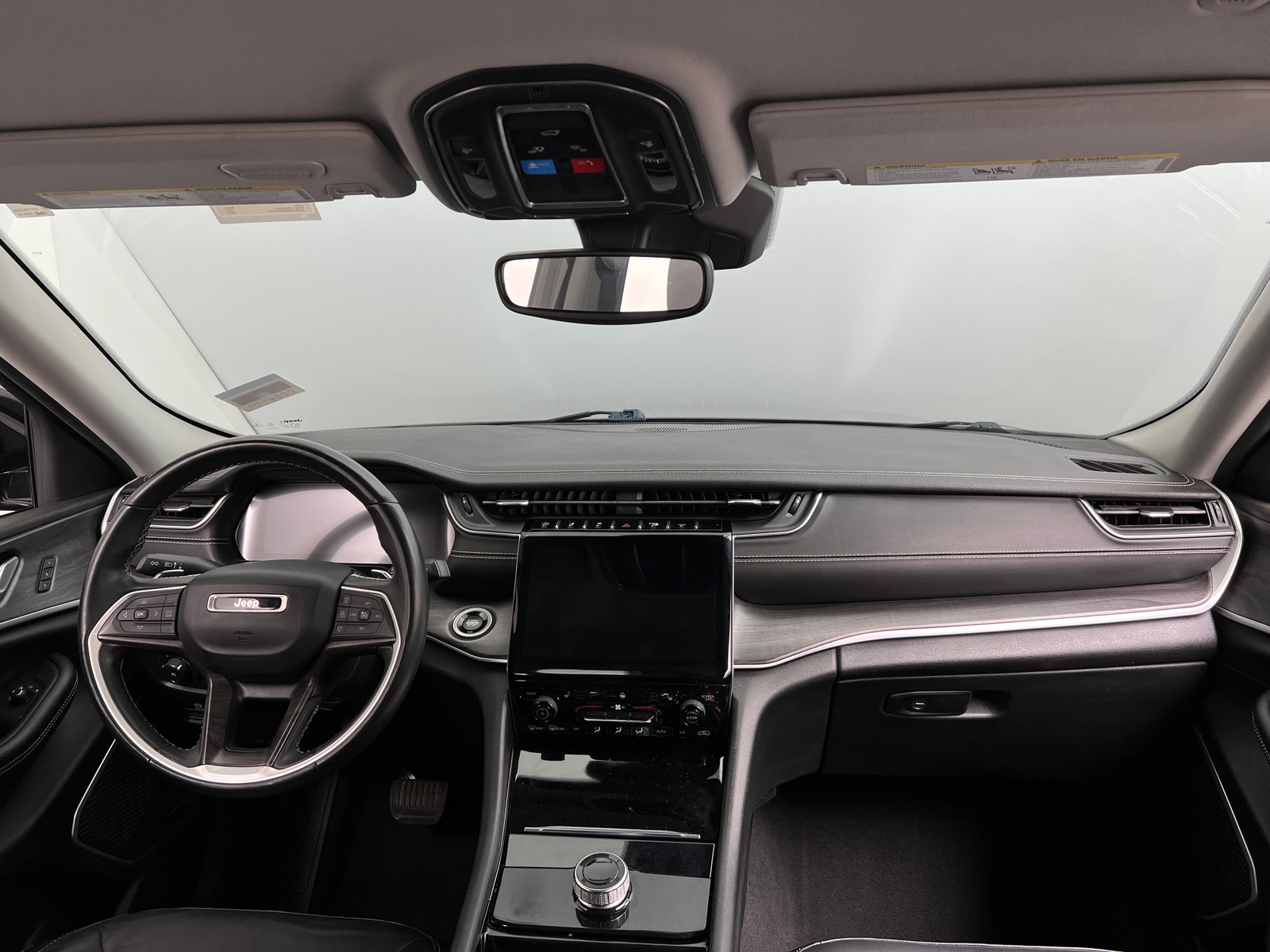 Thumbnail: 2022 Jeep Grand Cherokee L - 2