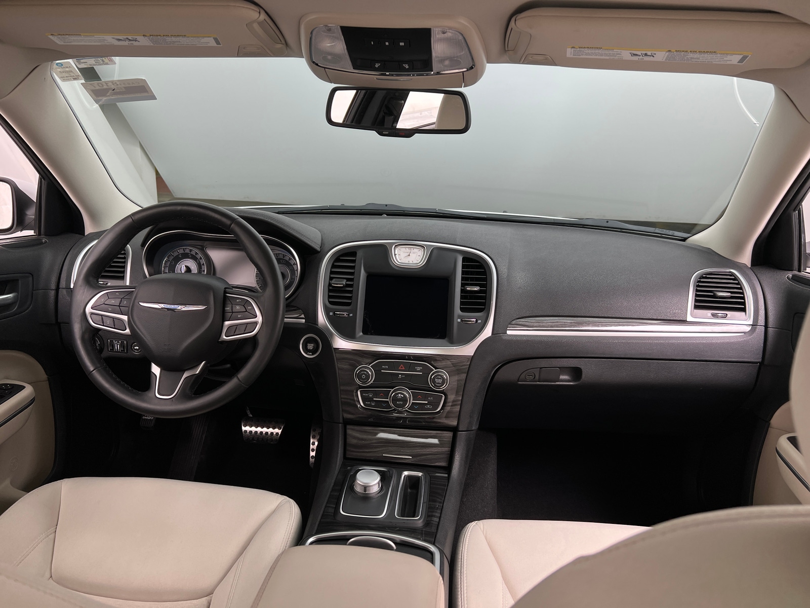 Thumbnail: 2021 Chrysler 300 - 3