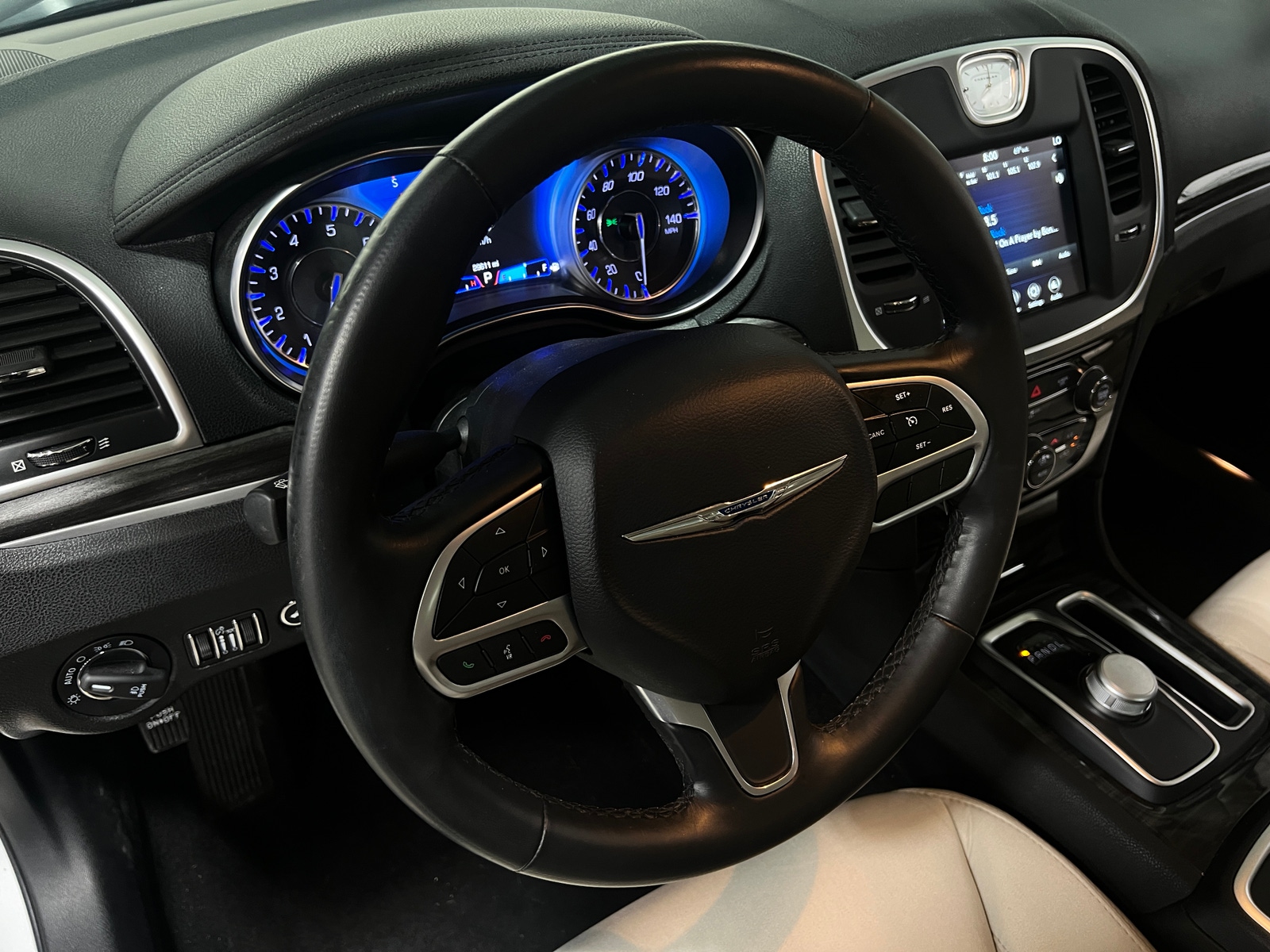 Thumbnail: 2021 Chrysler 300 - 5