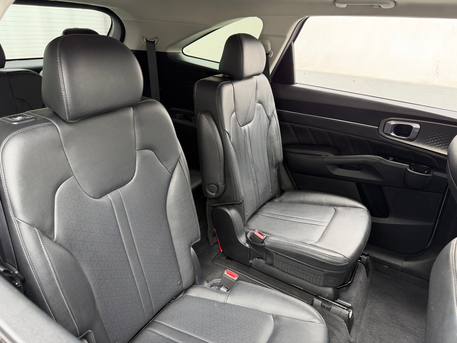 Thumbnail: 2022 Kia Sorento - 5