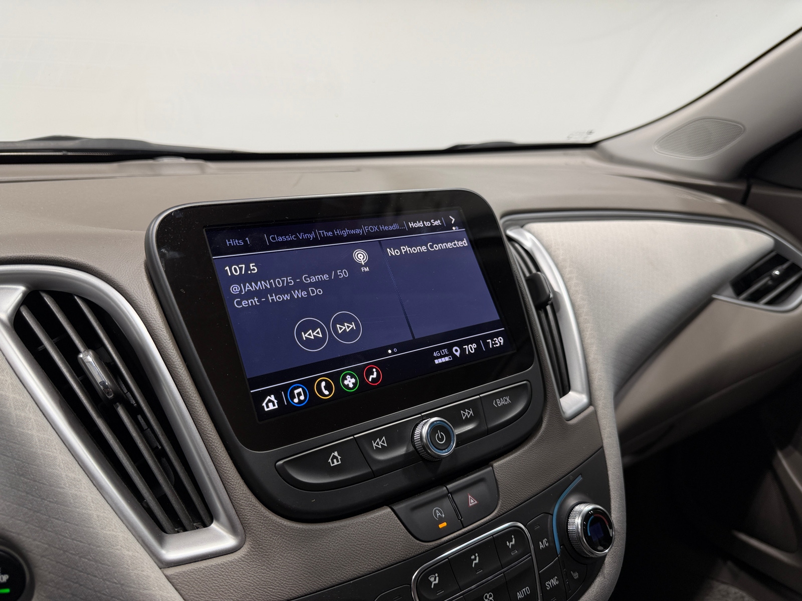 Thumbnail: 2025 Chevrolet Malibu - 4