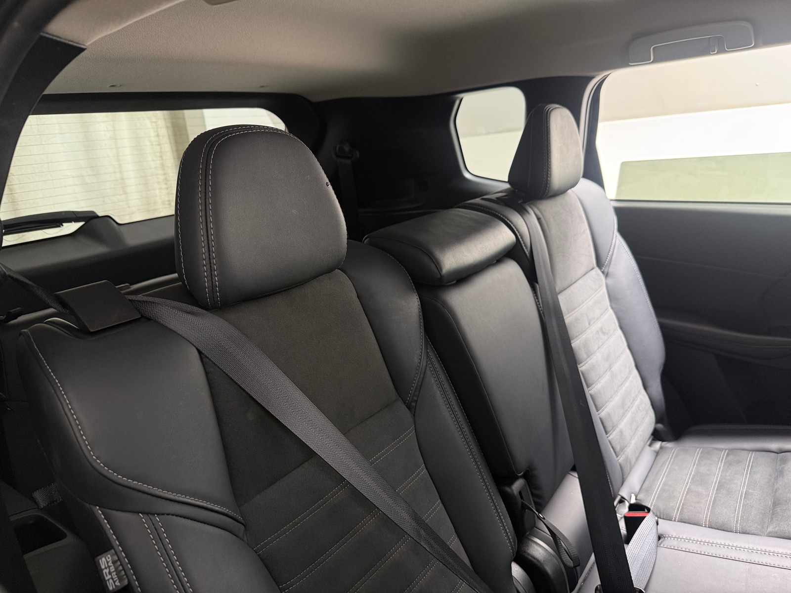Thumbnail: 2025 Mitsubishi Outlander - 6