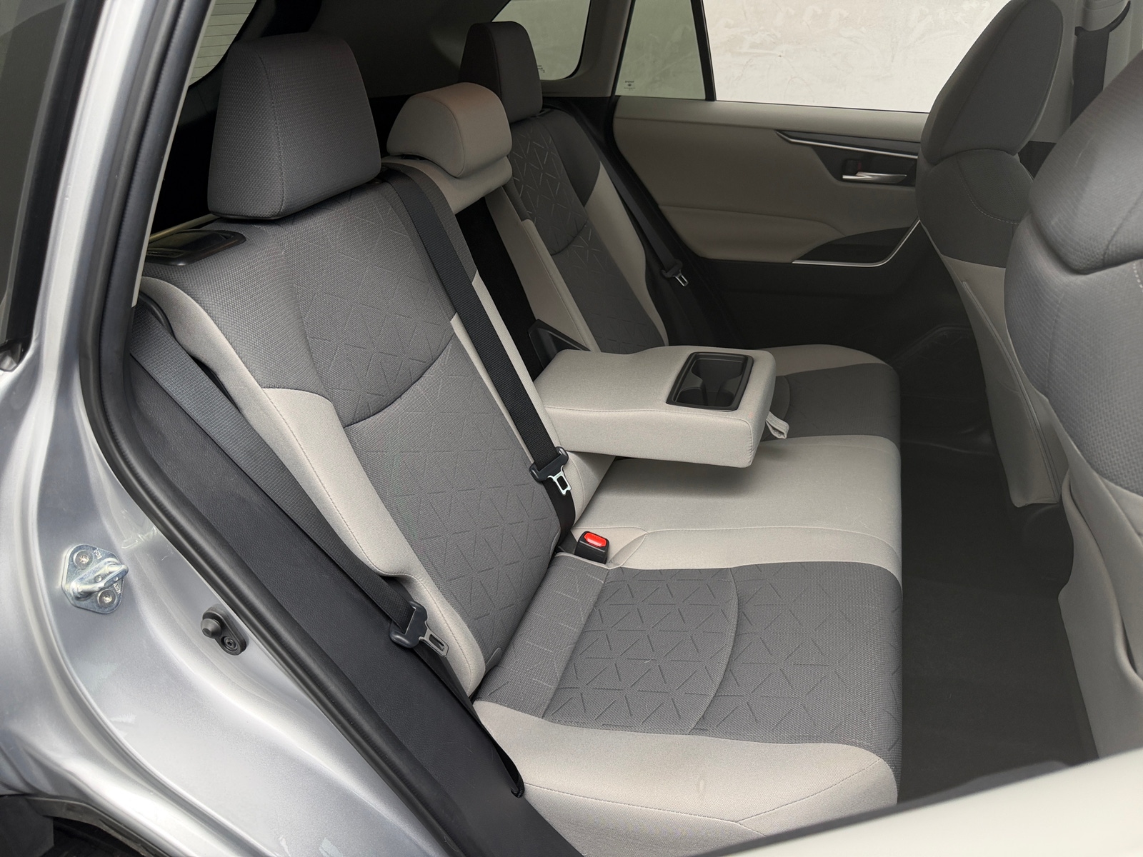 Thumbnail: 2021 Toyota RAV4 - 6