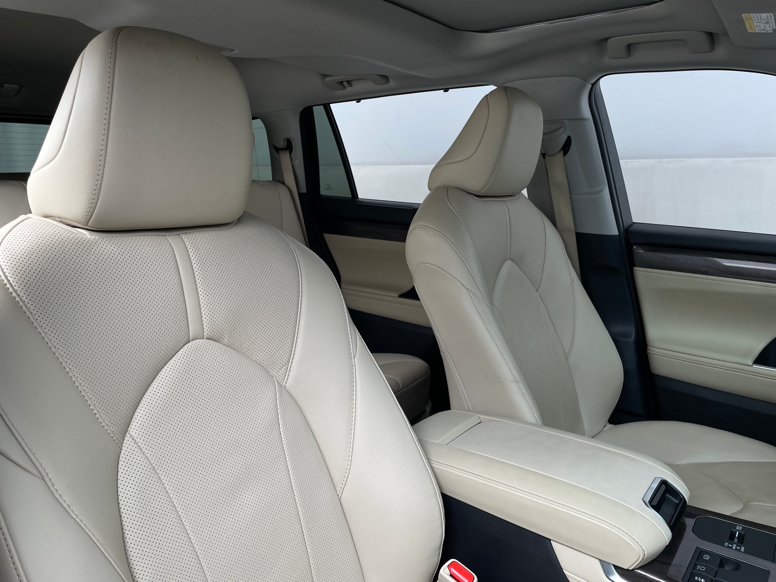 Thumbnail: 2024 Toyota Highlander - 2