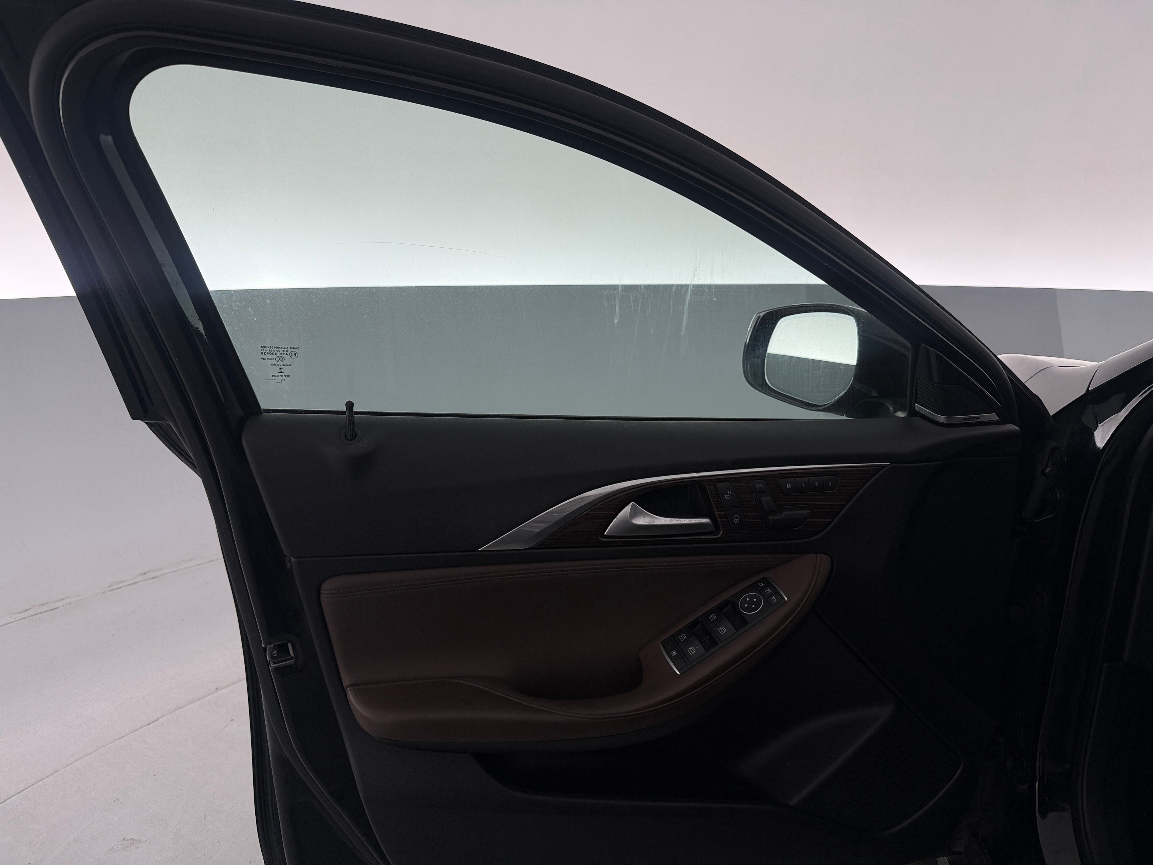 2017 INFINITI QX30