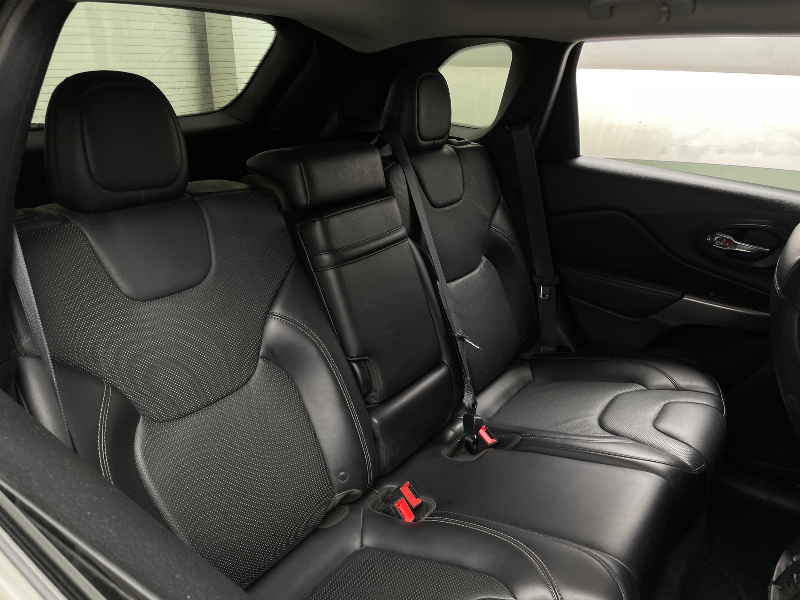 Thumbnail: 2019 Jeep Cherokee - 5