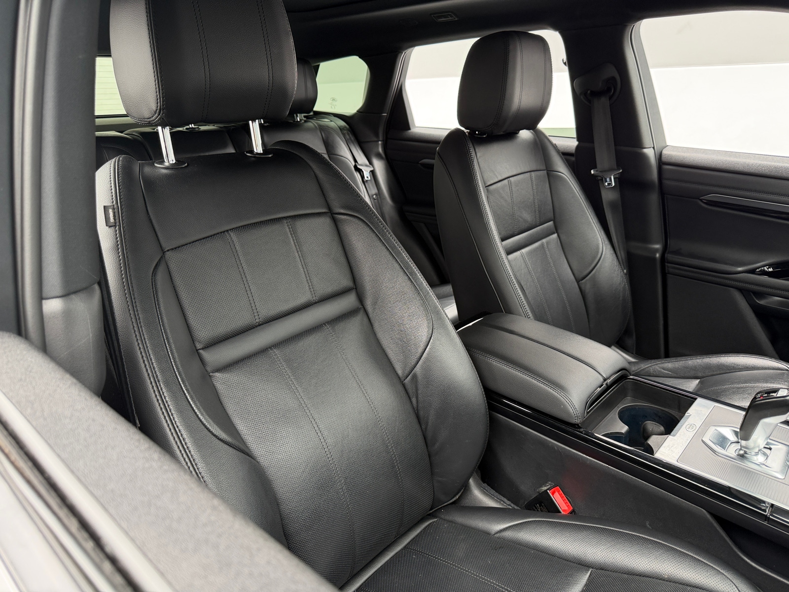 Thumbnail: 2021 Land Rover Range Rover Evoque - 2