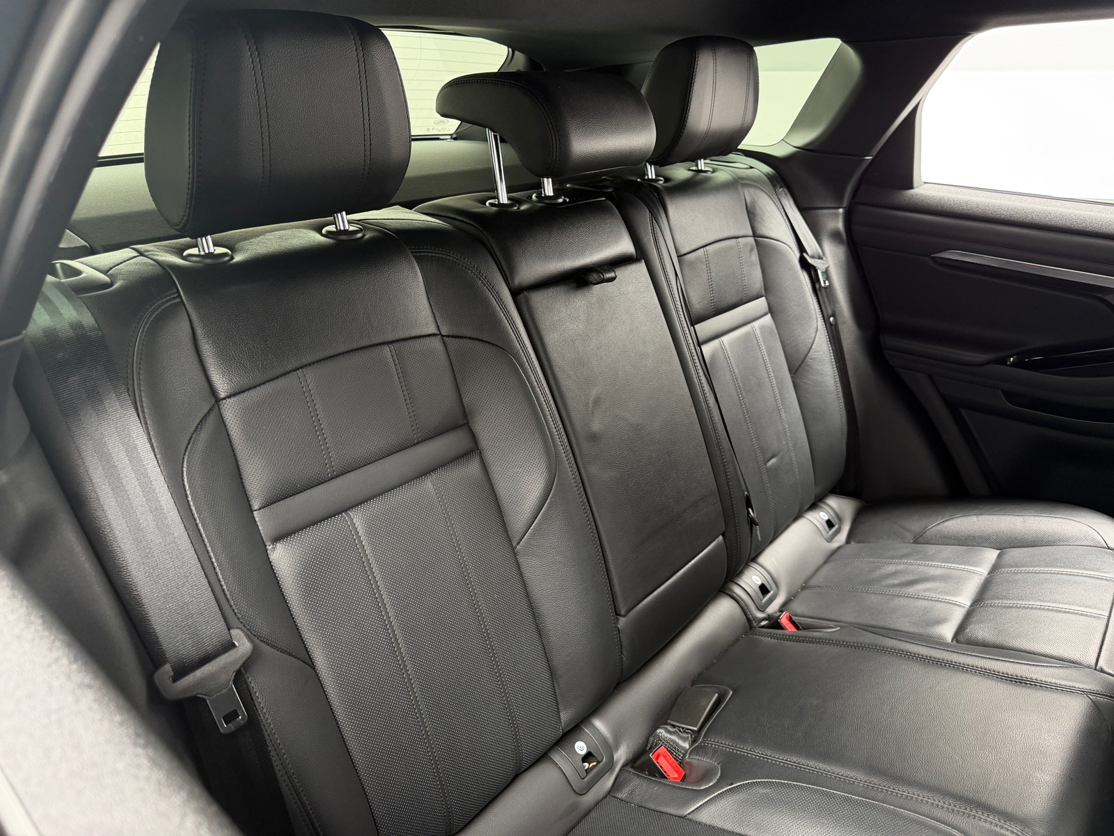 Thumbnail: 2021 Land Rover Range Rover Evoque - 6