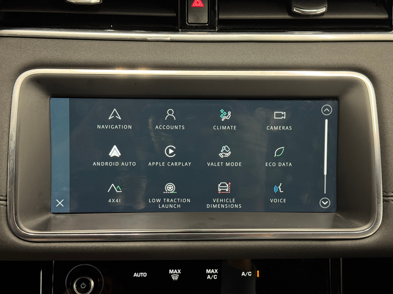 Thumbnail: 2021 Land Rover Range Rover Evoque - 4