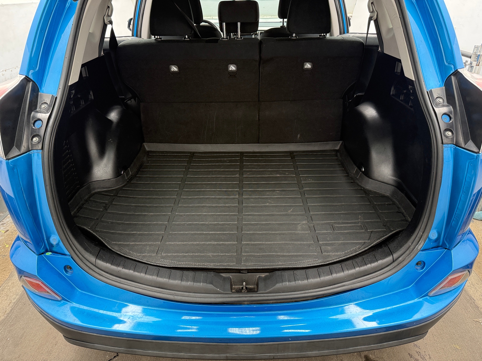 Thumbnail: 2016 Toyota RAV4 - 7