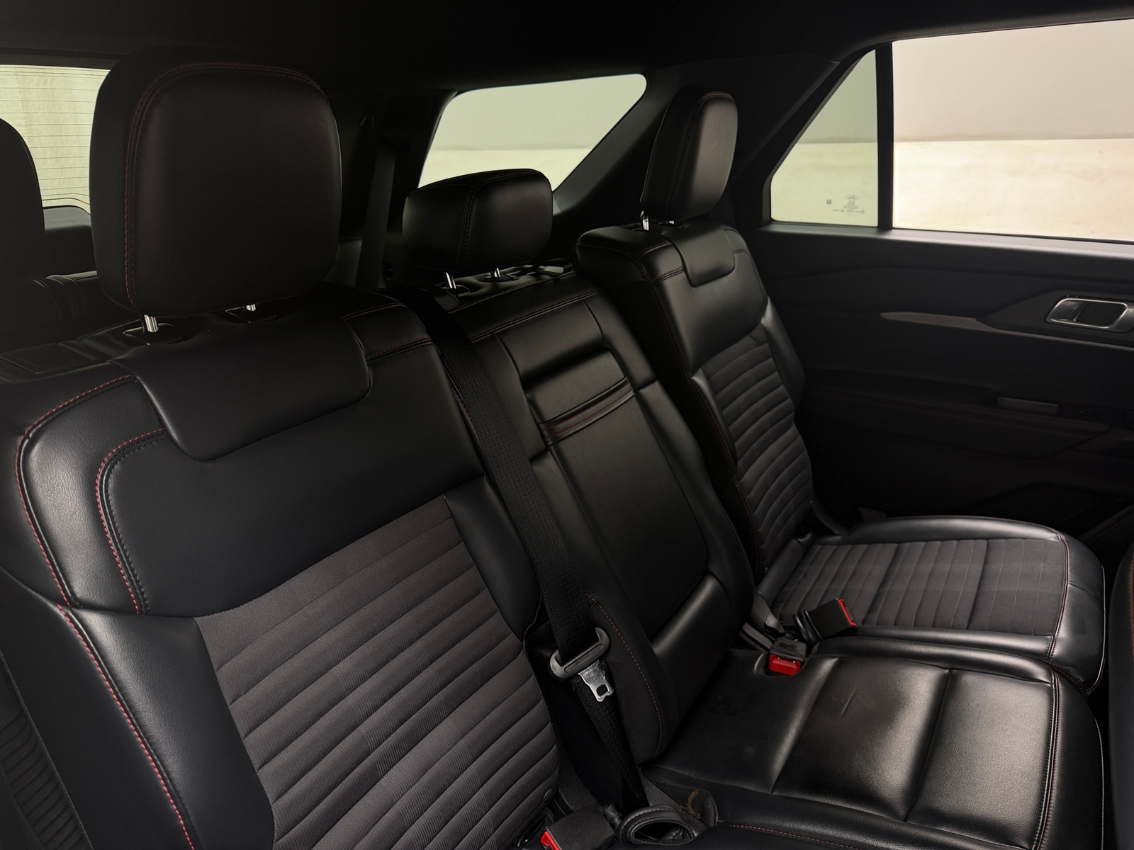 Thumbnail: 2025 Ford Explorer - 5